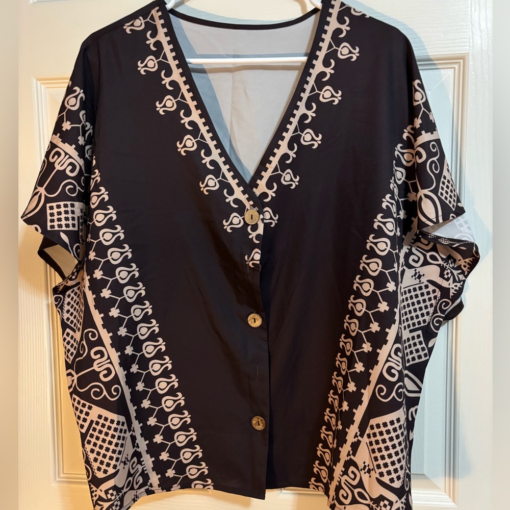 Black and Cream Patterned Button-Up Blouse
